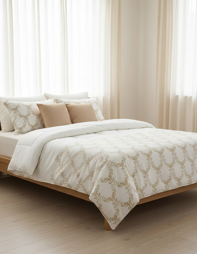 ROYAL COMFORTER